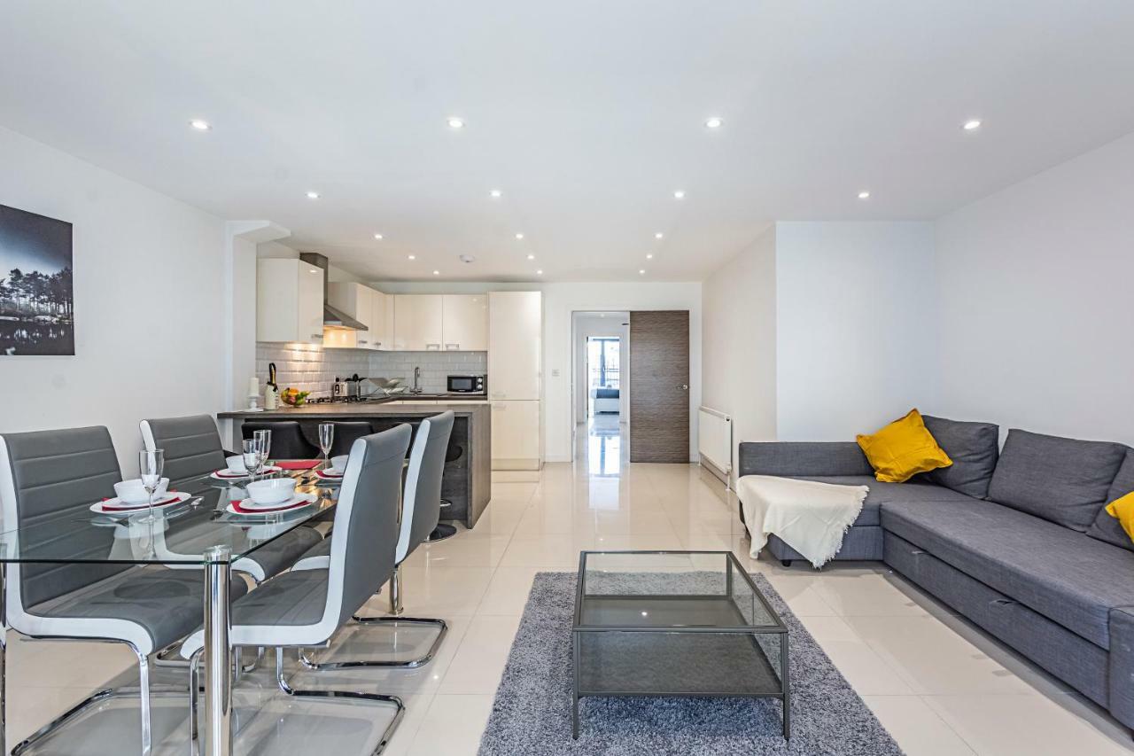 Modern Apartment Canary Wharf London Bagian luar foto