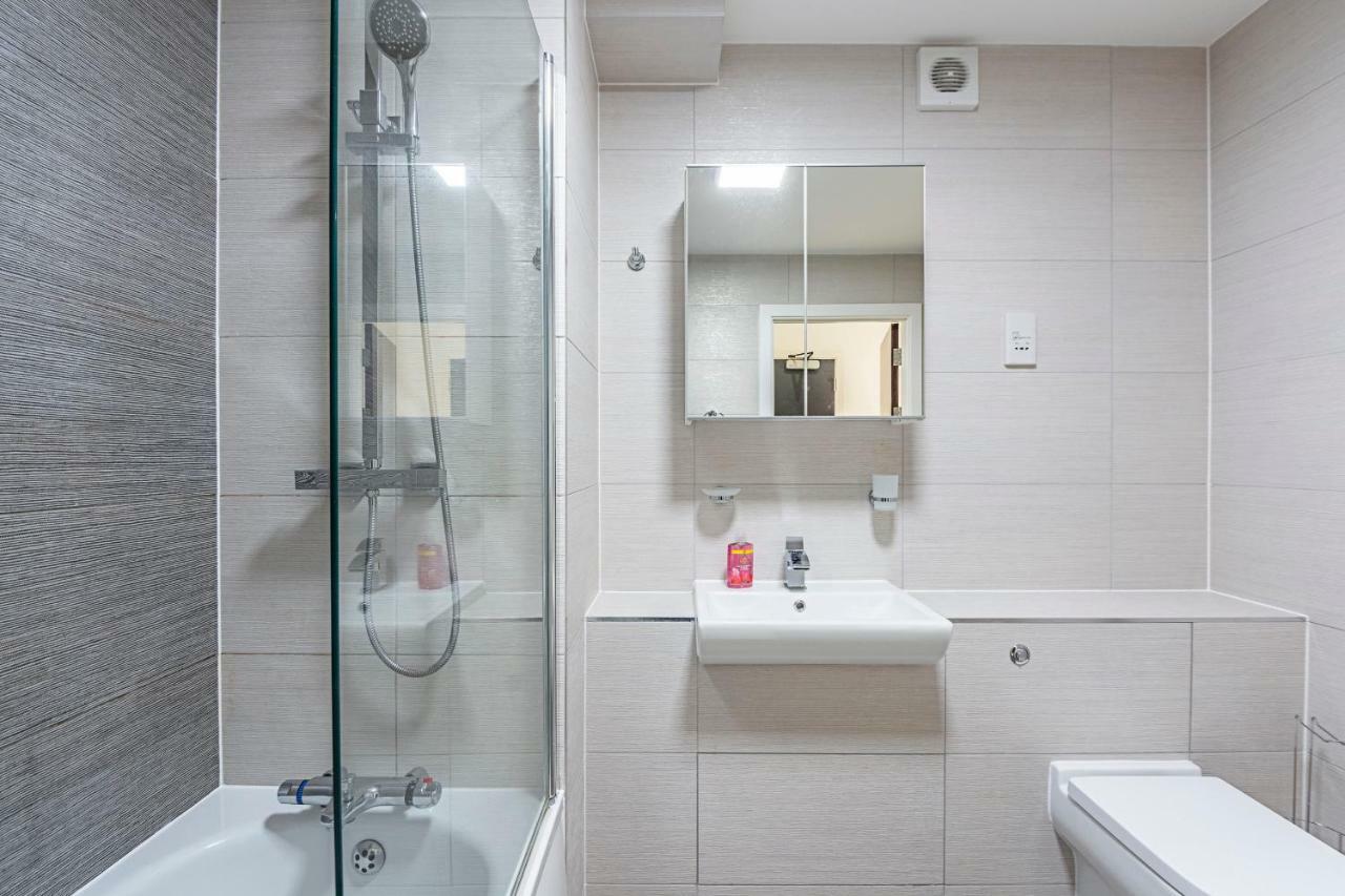 Modern Apartment Canary Wharf London Bagian luar foto